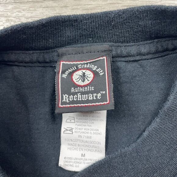 Vintage Shirt Mens Medium Large Black AC/DC Back on Black Music 2005 Rock Band - Picture 4 of 10